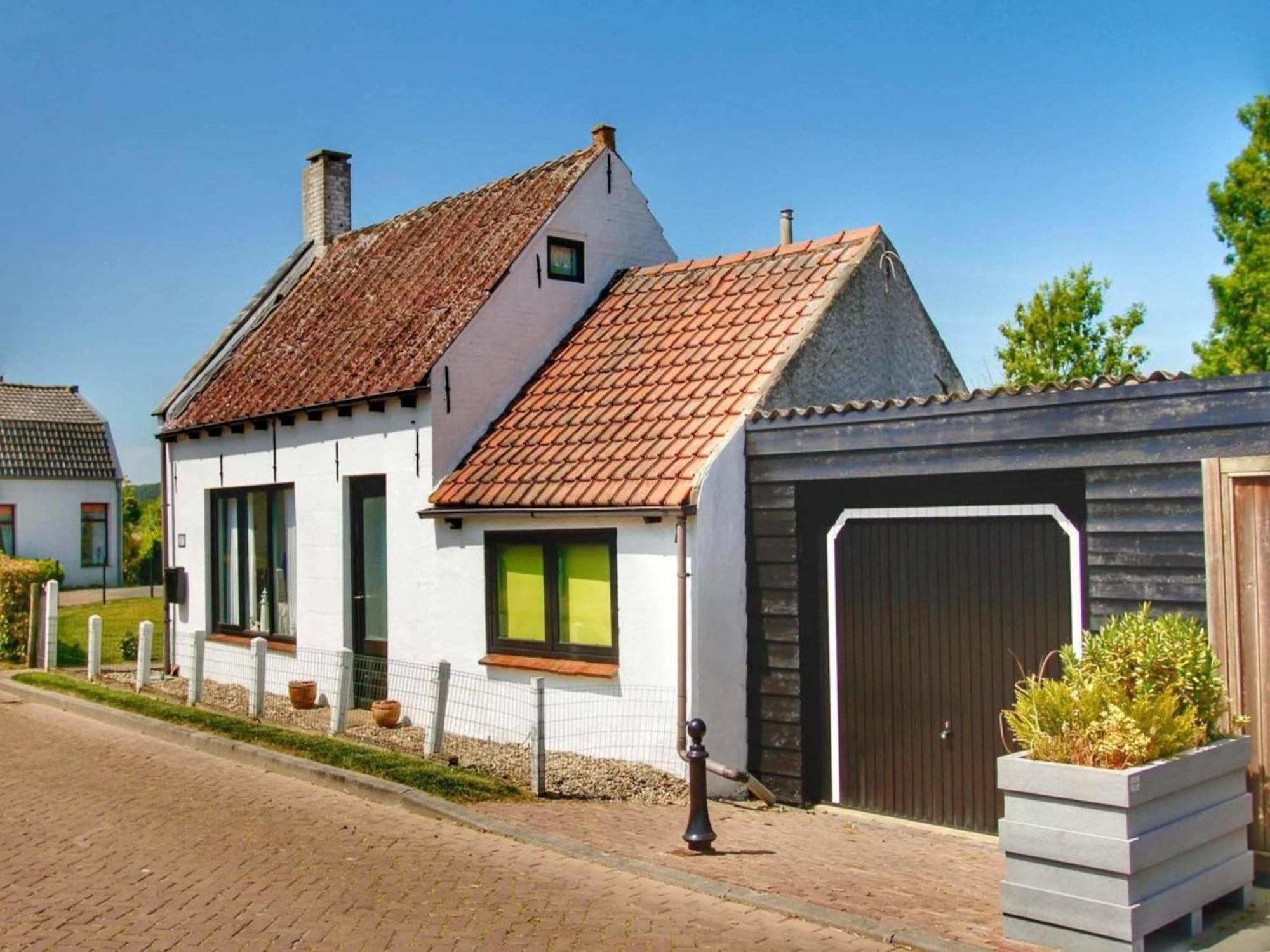Holiday Home Near The Cycle Network Schoondijke Kültér fotó